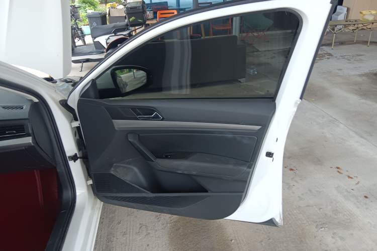 Used Volkswagen Lavida 2022 1.5L Automatic Fashion Edition
