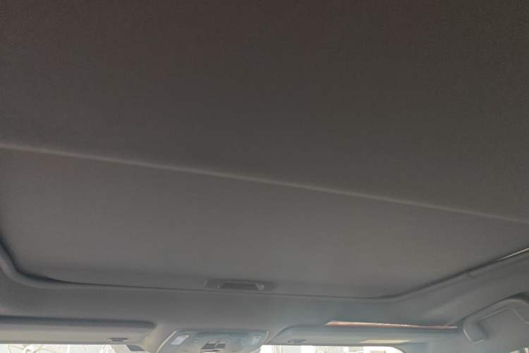 Used Toyota Sienna 2024 2.5L Hybrid Four-Wheel Drive Luxury Edition