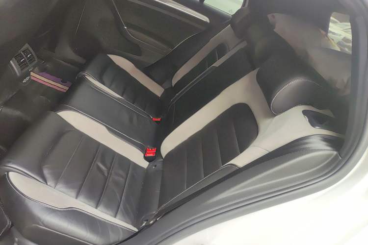 Used Volkswagen Golf 2019 280TSI DSG R-Line Model China V Standard
