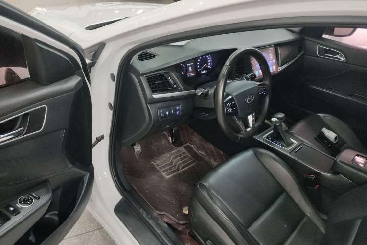 Used Hyundai Mistra 2017 1.8L Automatic Deluxe DLX Model China V Emission Standard