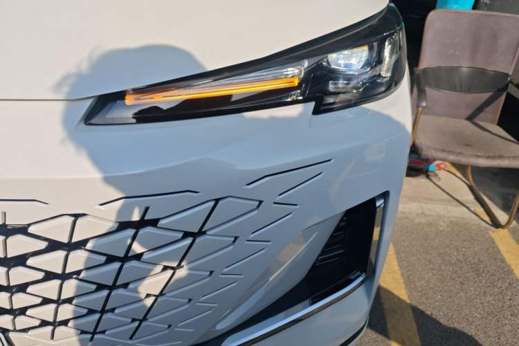 Used Changan CS55PLUS PHEV 2025 Smart New Blue Whale 125km Ultra-Range Edition
