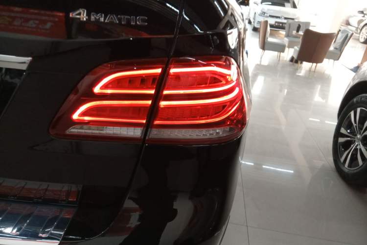 Used Mercedes-Benz GLE 2018 GLE 320 4MATIC Dynamic Edition Collector's Edition
