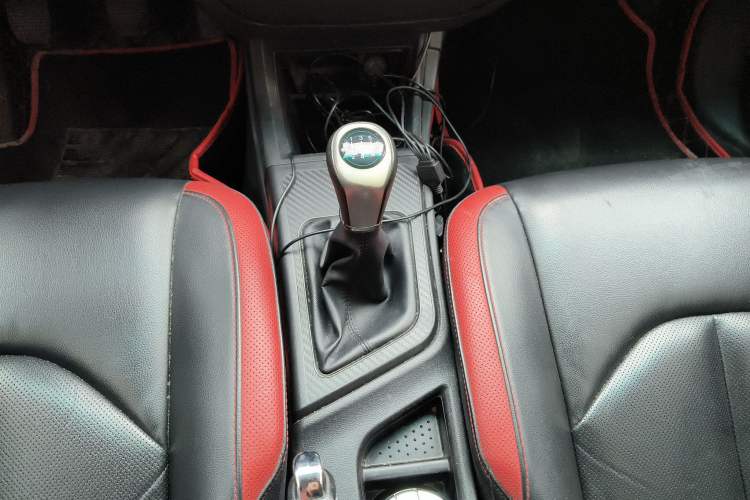 Used Luxgen U5 SUV 2017 1.6L Manual Knight Edition
