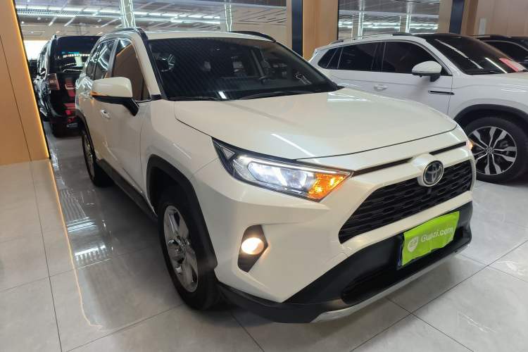 Used Toyota RAV4 2020 2.0L CVT 4x4 Style PLUS Edition
