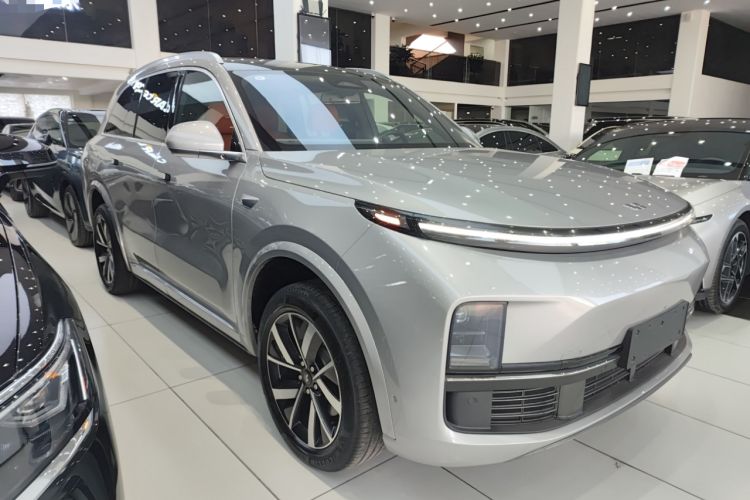 Used Li Auto L8 2023 Pro Model
