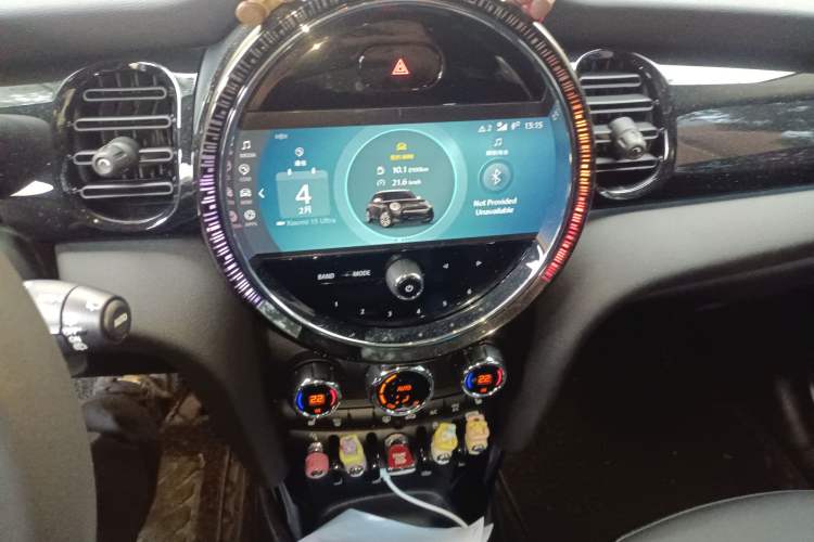 Used MINI MINI 2023 1.5T COOPER Artist Five-Door Edition