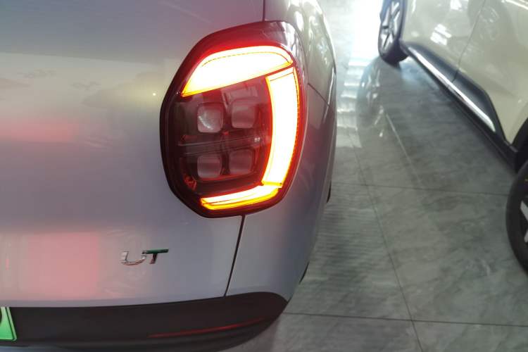 Used AION UT 2025 330 Starlight Edition
