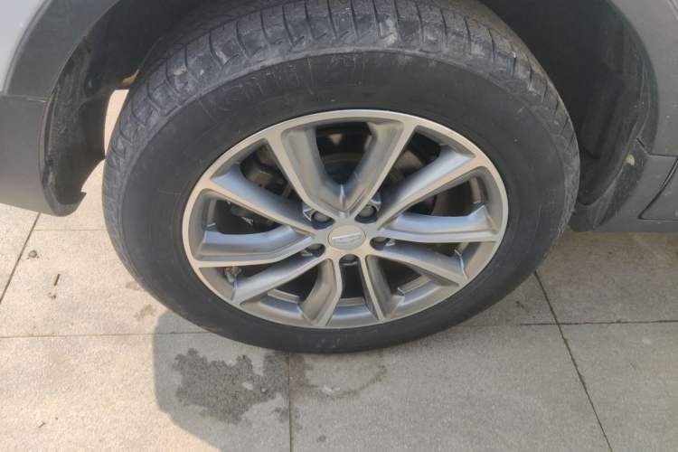 Used Geely Auto Emgrand X7 Sport 2018 1.8TD Automatic Two-Wheel Drive Smart Connect 4G Internet Edition
