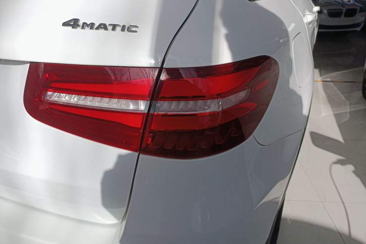 Used Mercedes-Benz GLC 2017 GLC 260 4MATIC Dynamic Edition
