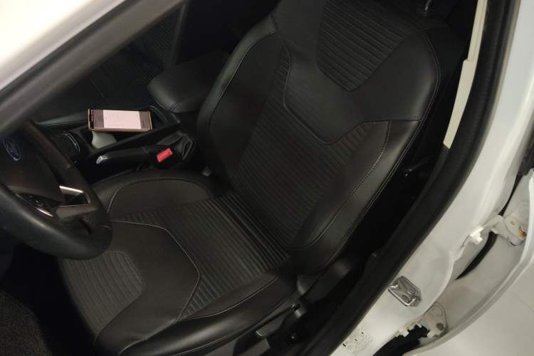 Used Ford Focus 2015 Hatchback 1.6L Automatic Fashion Edition