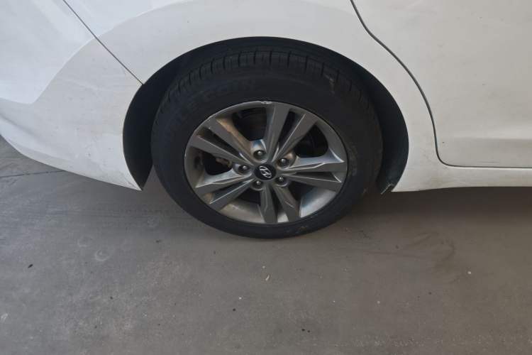 Used Hyundai Elantra 2016 1.4T Dual-Clutch Xuan Dong · Dynamic Version
