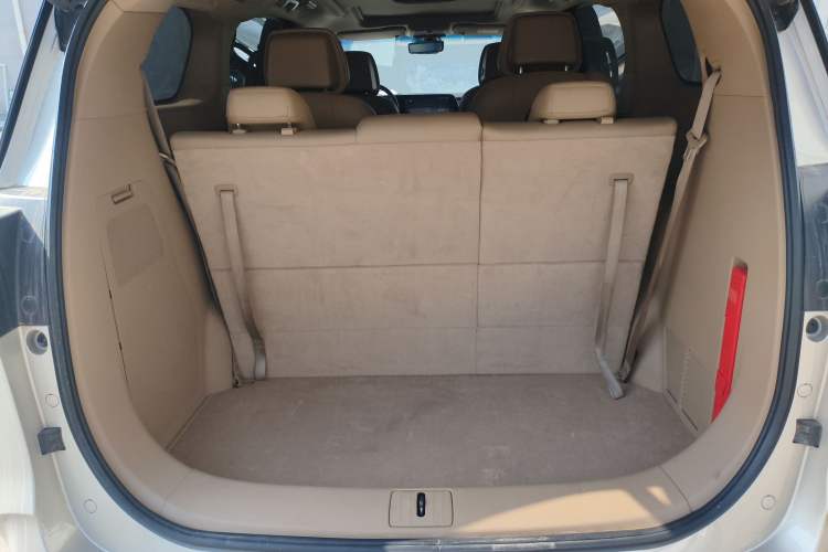 Used Buick GL8 2021 ES Landtrek 653T Luxury Model
