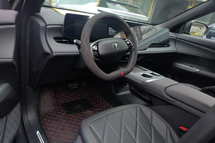 Used Changan CS75 PLUS 2025 4th Generation 1.5T New Blue Whale Smart Luxury Edition