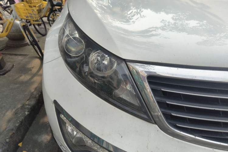 Used Kia Sportage R 2014 2.0L Manual Two-Wheel-Drive GLS