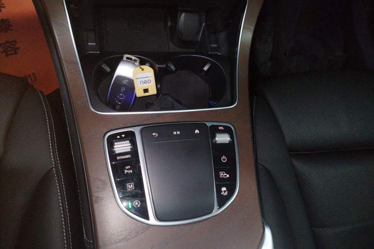 Used Mercedes-Benz GLC 2020 GLC 300 L 4MATIC Dynamic Edition
