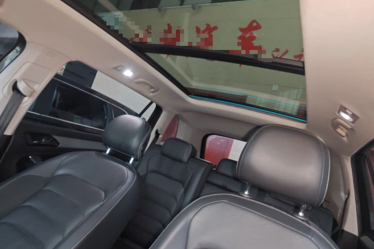 Used Volkswagen Tiguan L 2020 330TSI Automatic Two-Wheel Drive Smart Luxury Edition China VI Standard
