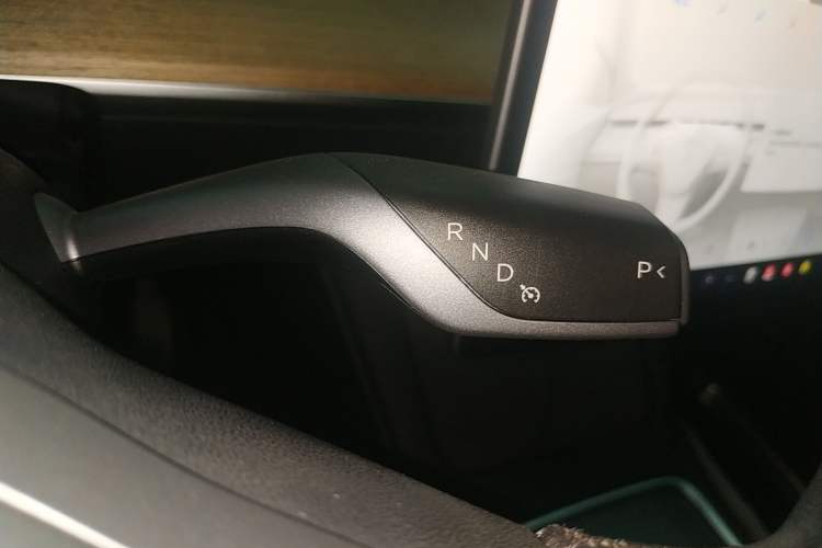 Used Tesla Model Y 2021 Long-Range All-Wheel-Drive Version 3D7
