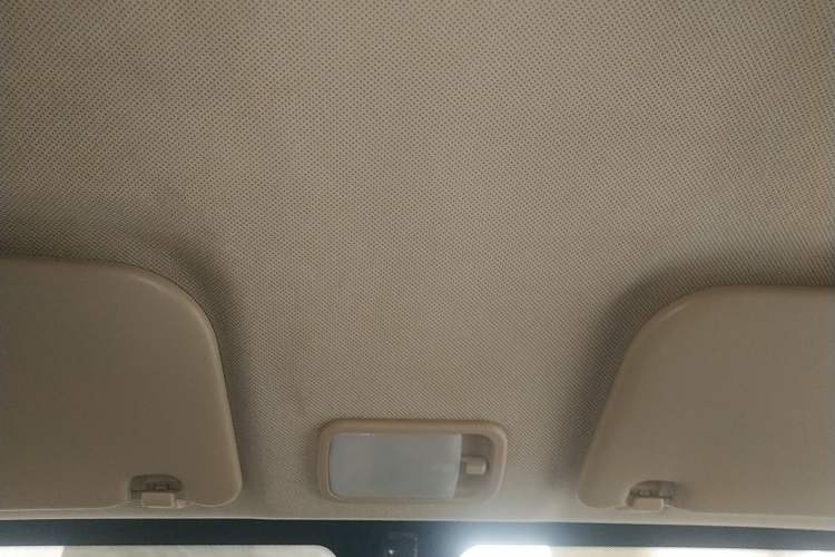 Used Wuling Hongguang V 2021 1.5L Jingqu Edition Enclosed-Window Vehicle LAR
