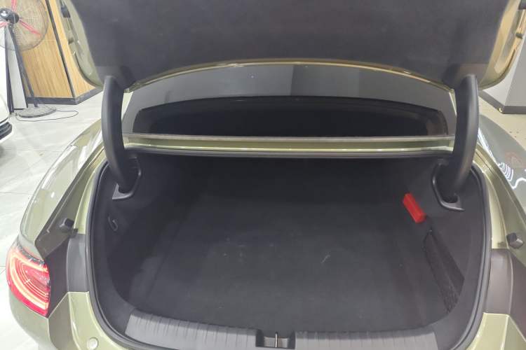 Used  SU7 2024 Rear-Drive Long-Range Intelligent Driving Version
