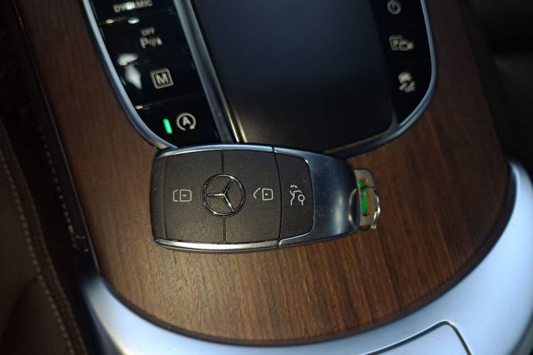 Used Mercedes-Benz GLC 2021 GLC 300 L 4MATIC Dynamic Model