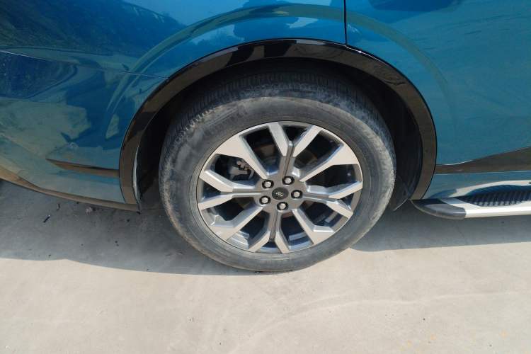 Used Ford Edge 2023 Ford Explorer L 2.0T EcoBoost Four-Wheel Drive 7-Seater Supreme Model