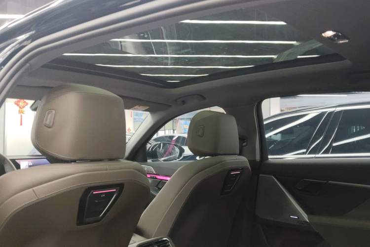 Used BMW 5 Series 2024 530Li Leading Model M Sport Package