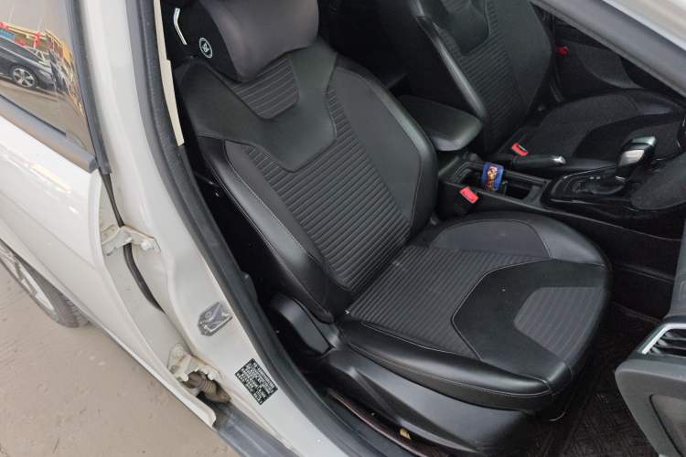 Used Ford Focus 2015 Sedan 1.6L Automatic Trend Model
