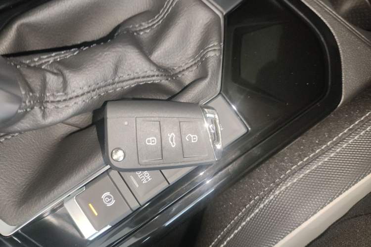 Used Volkswagen Tayron 2025 Facelifted Model, Popular Version, 300TSI