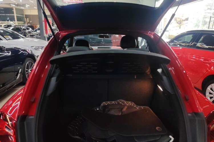 Used Volkswagen Beetle 2018 180TSI Yile Model
