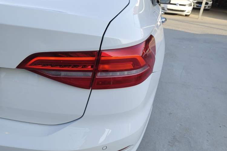 Used Volkswagen Lavida 2018 1.5L Automatic Comfort Edition China V Standard