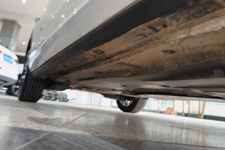 Used Volkswagen T-ROC 2023 300TSI DSG Two-Wheel-Drive Chen Guang Edition
