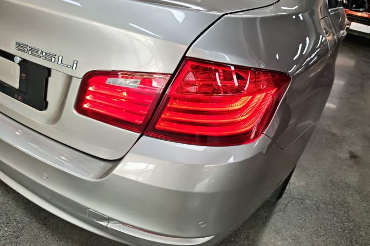 Used BMW 5 Series 2017 525Li Leading Model
