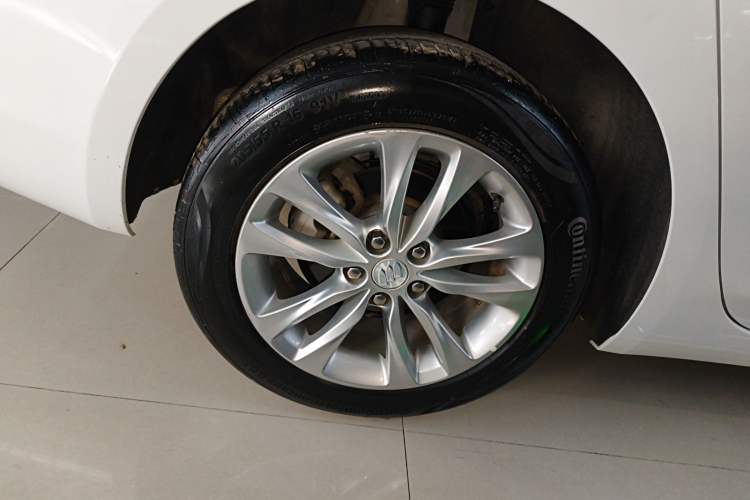 Used Buick Verano 2019 Sedan 20T Dual-Clutch Leading Model
