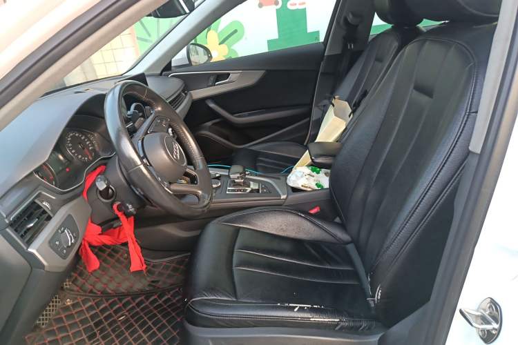 Used Audi A4L 2018 30th Anniversary Edition 40 TFSI Trendy Model