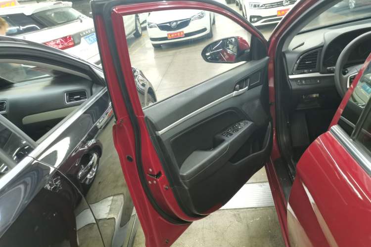 Used Hyundai Elantra 2018 1.6L Automatic 15th Anniversary Special Edition
