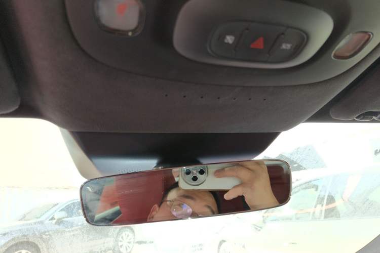 Used  SU7 2024 Four-Wheel Drive Ultra-Long Range Advanced Intelligent Driving Max Edition
