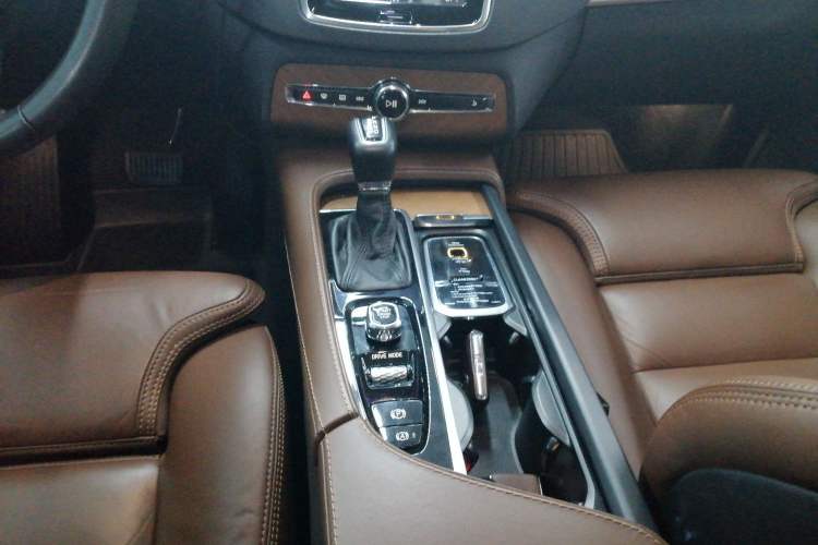 Used Volvo XC90 2019 T6 Zhiya Edition 7-Seater China VI Standard
