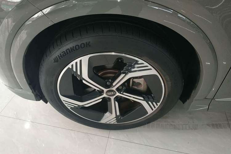 Used Audi Q4 e-tron 2022 50 e-tron quattro Visionary Edition
