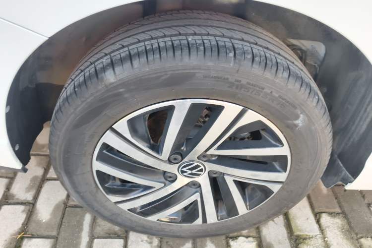 Used Volkswagen Lavida 2024 1.5L Automatic 5 Million Edition
