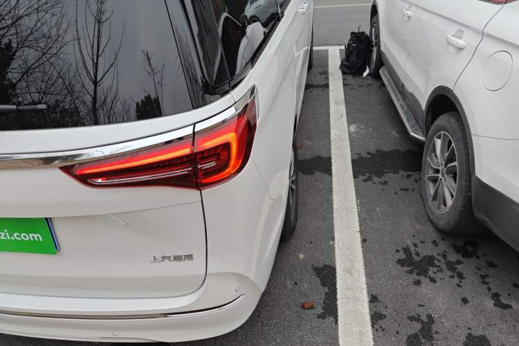 Used Buick GL8 2021 ES Landtrek 653T Comfort Edition