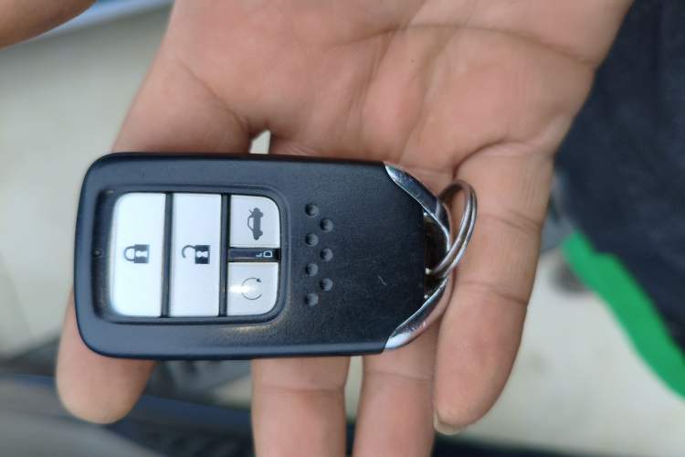 Used Honda Civic 2016 220TURBO CVT Luxury Edition