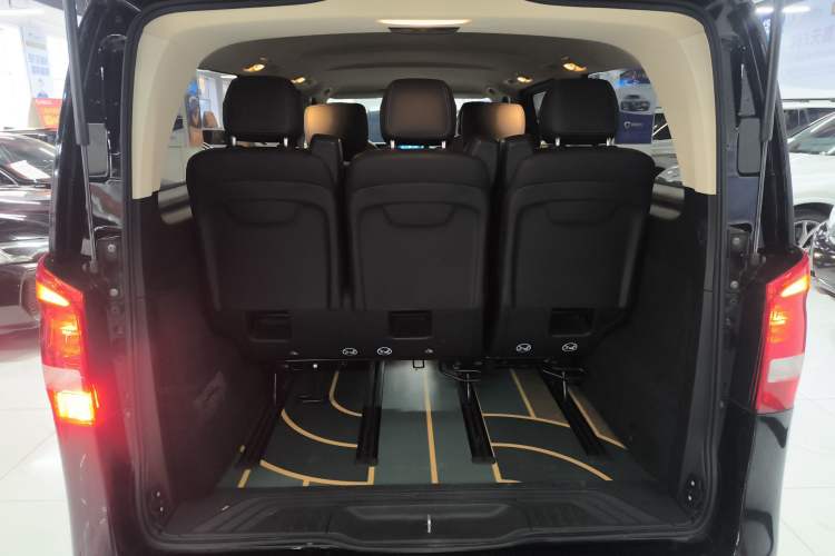 Used Mercedes-Benz Vito 2023 2.0T Business Version 7 Seats