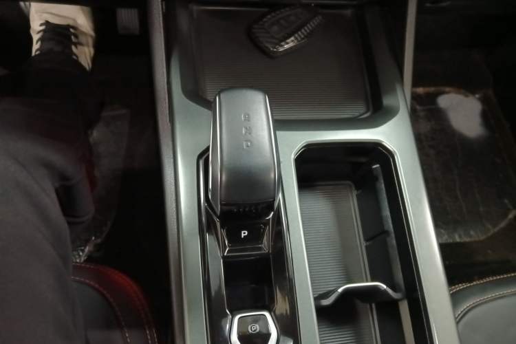 Used Geely Auto Haoyue L 2023 2.0T DCT Prestige Edition
