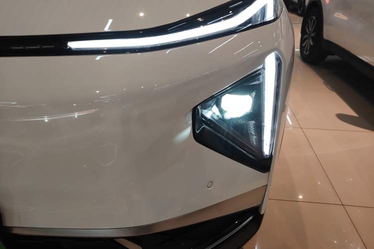 Used  L7 2025 EM-i 115km Exploration+ Edition