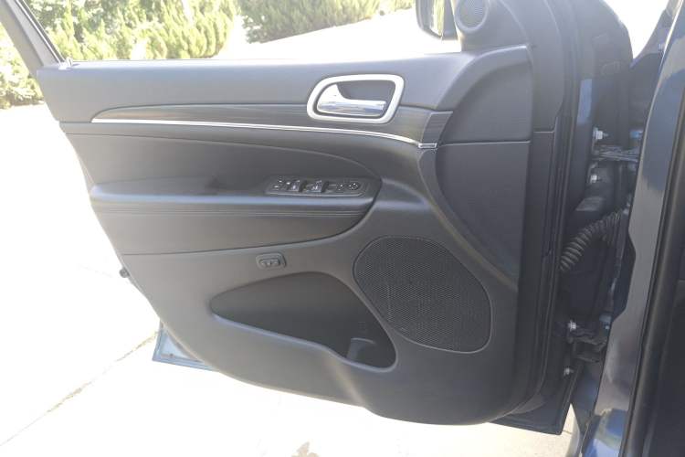 Used  Grand Cherokee 2020 3.0L Elite Navigation Edition