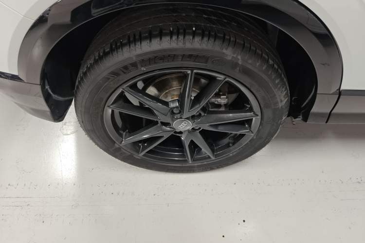 Used Audi Q2L 2021 35 TFSI Progressive Dynamic Edition
