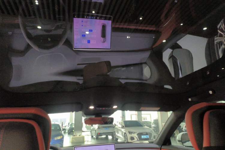 Used  SU7 2024 Rear-Drive Long-Range Intelligent Driving Version