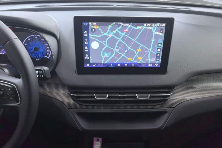 Used Hongqi E-QM5 2022 431 km Charge & Enjoy Edition