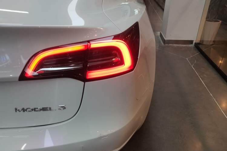 Used Tesla Model 3 2022 Rear-Wheel-Drive Version
