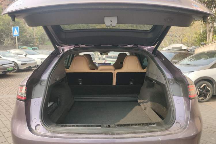 Used Hima Luxeed R7 2024 All-Electric 736 km Ultra
